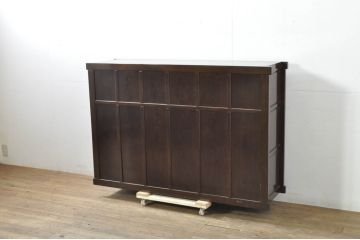 中古　高級　銘木　鉄刀木(タガヤサン)　総無垢(ムク)材　和モダンテイストのお部屋づくりに取り入れたい水屋箪笥サイドボード(食器棚、収納棚、キャビネット、サイドキャビネット、戸棚)(R-079988)