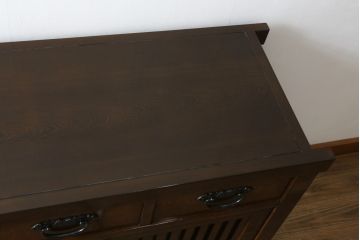 中古　高級　銘木　鉄刀木(タガヤサン)　総無垢(ムク)材　和モダンテイストのお部屋づくりに取り入れたい水屋箪笥サイドボード(収納棚、戸棚、食器棚、カップボード、サイドキャビネット)(R-079989)