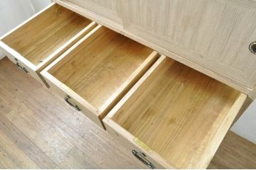 和製ビンテージ　三段重ね　和の雰囲気を高める総桐箪笥(和箪笥、並厚、衣装タンス、桐たんす、着物箪笥、引き出し、ヴィンテージ)(R-079992)