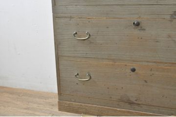 和製ビンテージ　三段重ね　三方桐材　和の雰囲気を高める桐箪笥(和箪笥、並厚、衣装タンス、桐たんす、着物箪笥、引き出し、ヴィンテージ)(R-079993)