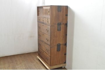 和製アンティーク　上手物!!　高級品!!　総桐材　銅金具　おしゃれな黒柿縁が魅力の三段重ね箪笥(衣装箪笥、和タンス、収納たんす、引き出し、時代箪笥、アンティーク箪笥)(R-079994)