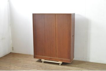 和製アンティーク　前面欅(ケヤキ)材　上質な作りの大振りな下駄箱(シューズボックス、靴箱、収納棚、戸棚、キャビネット、玄関収納)(R-079995)