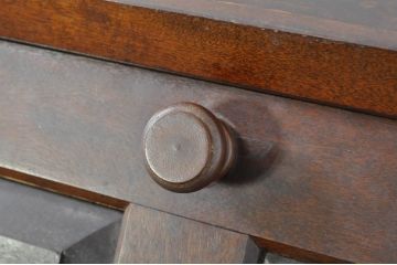 和製ビンテージ　美品　国産民芸家具　落ち着いた佇まいが魅力的な作りの良い幅狭ライティングビューロー(ビューロー、ワークデスク、簿記机、在宅用、在宅ワーク用、ヴィンテージ)(R-080002)