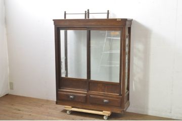 和製アンティーク　天板　ぎぼし(擬宝珠)　飾り付き　タバコ屋の使いこまれた雰囲気が趣深い薄型ガラスケース(キャビネット、コレクションケース、ショーケース、飾り棚、陳列棚、店舗什器)(R-080011)