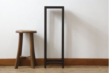 アンティーク　希少な古作造り　総紫檀(シタン)材　洗練されたデザインが飾るものを引き立たせる花台(中国?、飾り台、サイドテーブル、フラワースタンド、ディスプレイ台、店舗什器)(R-080017)