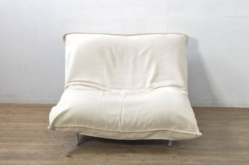 中古　フランス　Ligne Roset(リーン・ロゼ)　ROSETCalin(ロゼカラン)　張り地Lランク　専用イージーカバー付き　12段階リクライニング付き　おしゃれなスチールレッグの1Pソファ(一人掛け、イージーチェア、椅子、イス)(定価約30万円)(R-080030)