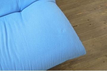 中古　フランス　Ligne Roset(リーン・ロゼ)　ROSETCalin(ロゼカラン)　張り地Lランク　専用イージーカバー付き　12段階リクライニング付き　おしゃれなスチールレッグの1Pソファ(一人掛け、イージーチェア、椅子、イス)(定価約30万円)(R-080030)