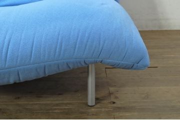 中古　フランス　Ligne Roset(リーン・ロゼ)　ROSETCalin(ロゼカラン)　張り地Lランク　専用イージーカバー付き　12段階リクライニング付き　おしゃれなスチールレッグの1Pソファ(一人掛け、イージーチェア、椅子、イス)(定価約30万円)(R-080030)