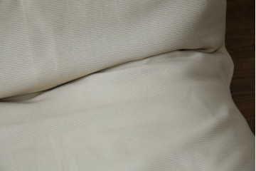 中古　フランス　Ligne Roset(リーン・ロゼ)　ROSETCalin(ロゼカラン)　張り地Lランク　専用イージーカバー付き　12段階リクライニング付き　おしゃれなスチールレッグの1Pソファ　定価約30万円相当　(R-080030)