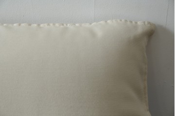 中古　フランス　Ligne Roset(リーン・ロゼ)　ROSETCalin(ロゼカラン)　張り地Lランク　専用イージーカバー付き　12段階リクライニング付き　おしゃれなスチールレッグの1Pソファ　定価約30万円相当　(R-080030)