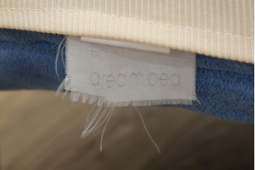 中古　フランス　Ligne Roset(リーン・ロゼ)　ROSETCalin(ロゼカラン)　張り地Lランク　専用イージーカバー付き　12段階リクライニング付き　おしゃれなスチールレッグの1Pソファ　定価約30万円相当　(R-080030)