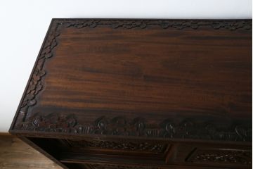 中古　美品　軽井沢彫り　細やかな彫り込みが目を引く下駄箱(シューズボックス、収納棚、戸棚、靴箱、玄関収納)(R-080038)