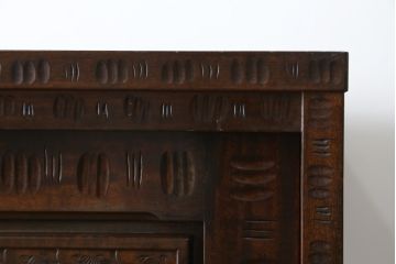 中古　美品　軽井沢彫り　細やかな彫り込みが目を引く下駄箱(シューズボックス、収納棚、戸棚、靴箱、玄関収納)(R-080038)