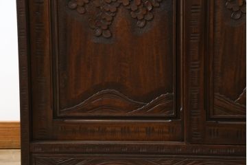 中古　美品　軽井沢彫り　細やかな彫り込みが目を引く下駄箱(シューズボックス、収納棚、戸棚、靴箱、玄関収納)(R-080038)