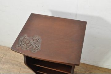 中古　美品　軽井沢彫り　繊細な桜の彫刻が美しいスリッパラック(スリッパ立て)(R-080039)