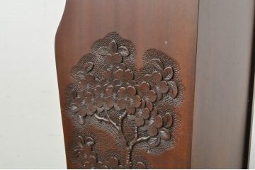 中古　美品　軽井沢彫り　繊細な桜の彫刻が美しいスリッパラック(スリッパ立て)(R-080039)
