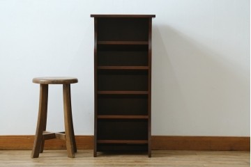 中古　美品　軽井沢彫り　繊細な桜の彫刻が美しいスリッパラック　(R-080039)