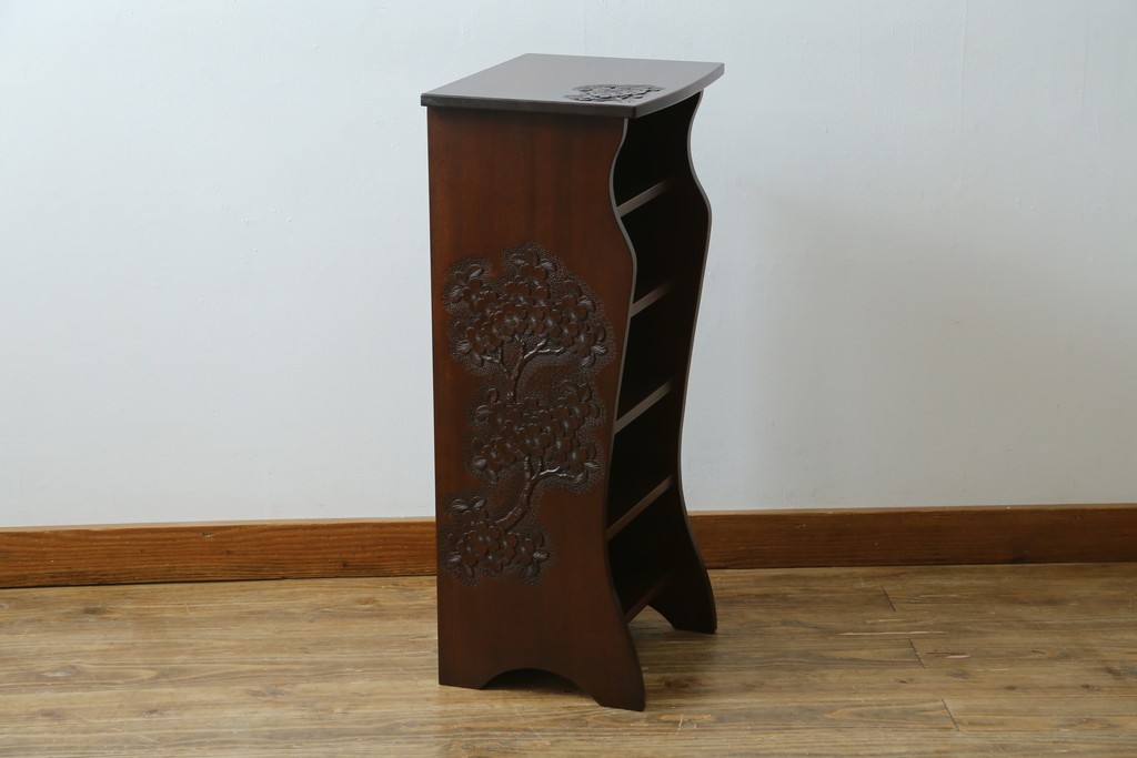 中古　美品　軽井沢彫り　繊細な桜の彫刻が美しいスリッパラック　(R-080039)