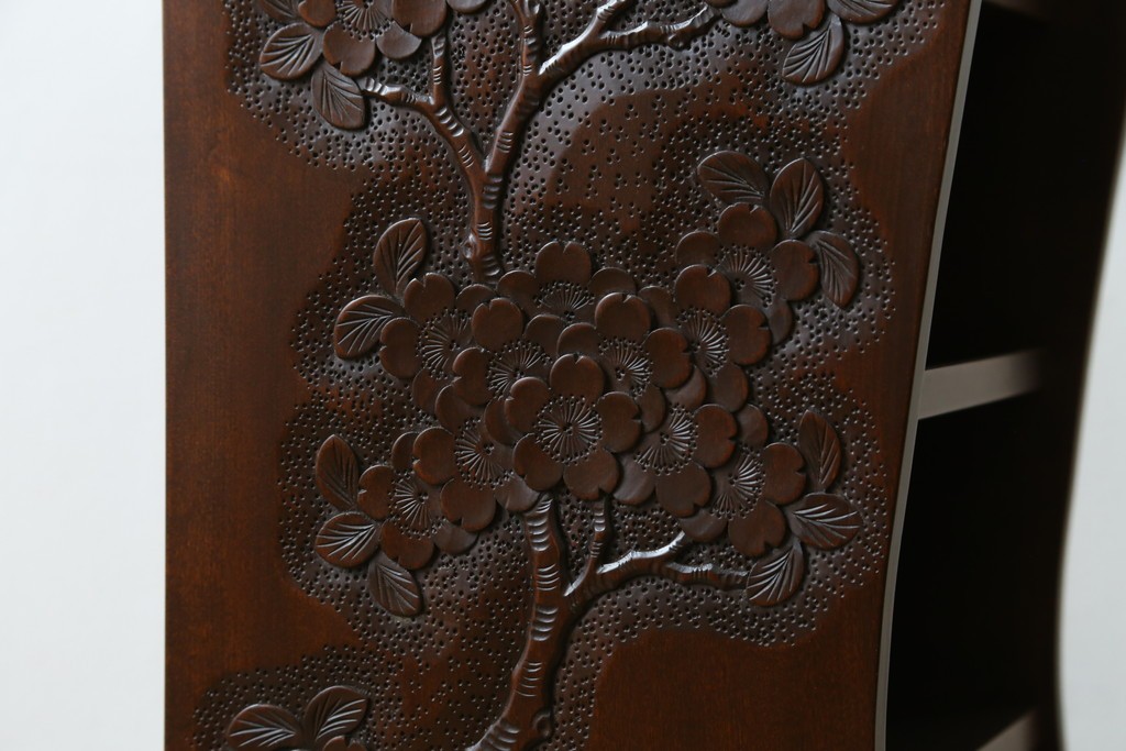 中古　美品　軽井沢彫り　繊細な桜の彫刻が美しいスリッパラック　(R-080039)