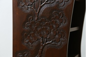 中古　美品　軽井沢彫り　繊細な桜の彫刻が美しいスリッパラック　(R-080039)