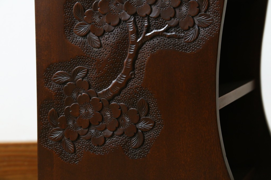 中古　美品　軽井沢彫り　繊細な桜の彫刻が美しいスリッパラック　(R-080039)