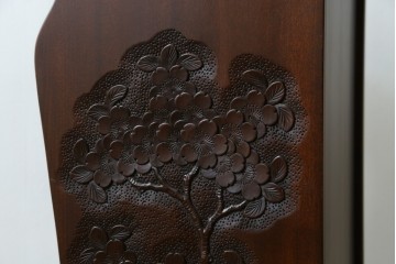 中古　美品　軽井沢彫り　繊細な桜の彫刻が美しいスリッパラック　(R-080039)