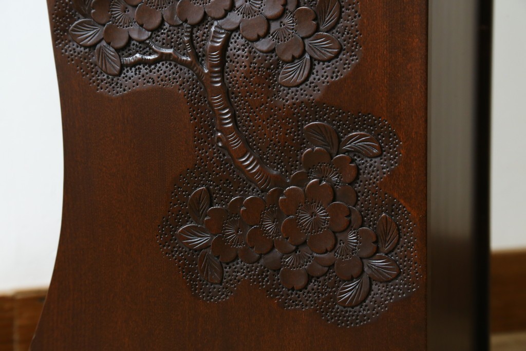 中古　美品　軽井沢彫り　繊細な桜の彫刻が美しいスリッパラック　(R-080039)