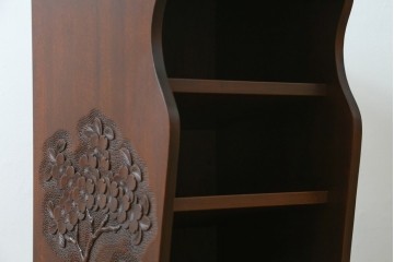 中古　美品　軽井沢彫り　繊細な桜の彫刻が美しいスリッパラック　(R-080039)