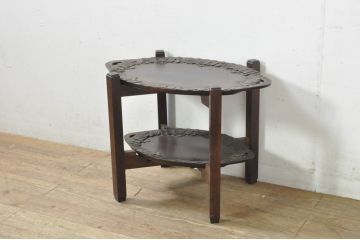 中古　美品　軽井沢彫り　縁取りとして施された桜の彫刻がアクセントのトレー(お盆)付きサイドテーブル(ナイトテーブル、花台、飾り台)(R-080040)