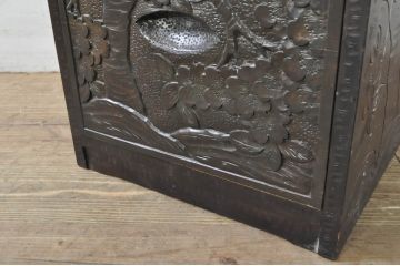 中古　美品!!　軽井沢彫り　細やかな桜の彫刻が美しい鏡台(ドレッサー、ミラー、小引き出し、卓上収納)(R-080041)