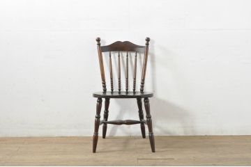 中古　北海道民芸家具　クラシカルな雰囲気を醸し出すスピンドルチェア(椅子、板座チェア、ダイニングチェア)(R-080044)