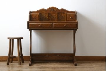 中古　ブランド家具　希少な廃番品!!　三越家具　Brugge(ブルージュ)　温かみのあるデザインが魅力の小振りなデスク(机、ワークデスク、在宅用、簿記机、引き出し)(R-080049)