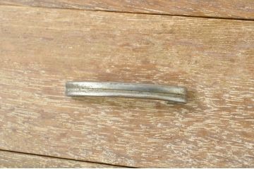 和製アンティーク　昔懐かしい雰囲気漂う引き出し三杯の小引き出し(書類ケース、卓上収納、小物収納)(R-080052)