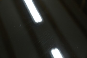 中古　美品　伝統工芸　輪島塗沈金　蒔絵作家　佐藤幸一作　雅やかなデザインが上質な和を高める飾り棚　定価約380万円相当　(R-080056)