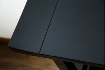 中古　美品　伝統工芸　輪島塗沈金　蒔絵作家　佐藤幸一作　雅やかなデザインが上質な和を高める飾り棚　定価約380万円相当　(R-080056)