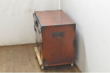 和製アンティーク　明治期　半櫃(ハンガイ)　古い時代の味わいが感じられる船箪笥(舟箪笥、和たんす、衣装タンス、収納箪笥、時代箪笥、引き出し、ローチェスト、ローボード)(R-080058)