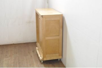 中古　希少カラー　北海道民芸家具　明るい木色がすっきりとした印象の下駄箱(収納棚、戸棚、靴箱、下足入れ、くつ箱、シューズボックス)(R-080059)