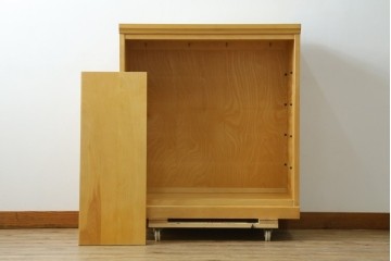 中古　希少カラー　北海道民芸家具　明るい木色がすっきりとした印象の下駄箱　(R-080059)