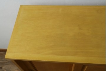 中古　希少カラー　北海道民芸家具　明るい木色がすっきりとした印象の下駄箱　(R-080059)