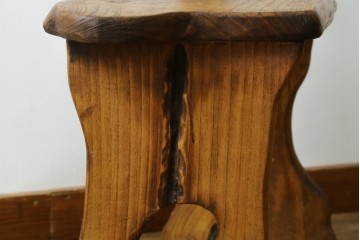 和製ビンテージ　総桐(キリ)材　ほっこりとするような木の味わいが魅力的な民芸スツール　(R-080062)