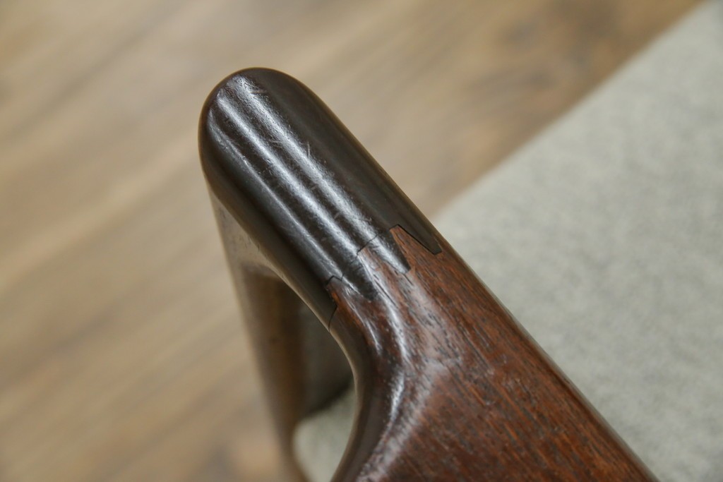 和製ヴィンテージ　希少な廃番品!!　CONDE HOUSE(カンディハウス)　ゴルファーシリーズ　北欧風のおしゃれなデザインが素敵なアームチェア　(R-080063)