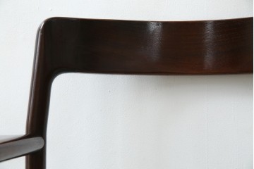 和製ヴィンテージ　希少な廃番品!!　CONDE HOUSE(カンディハウス)　ゴルファーシリーズ　北欧風のおしゃれなデザインが素敵なアームチェア　(R-080063)