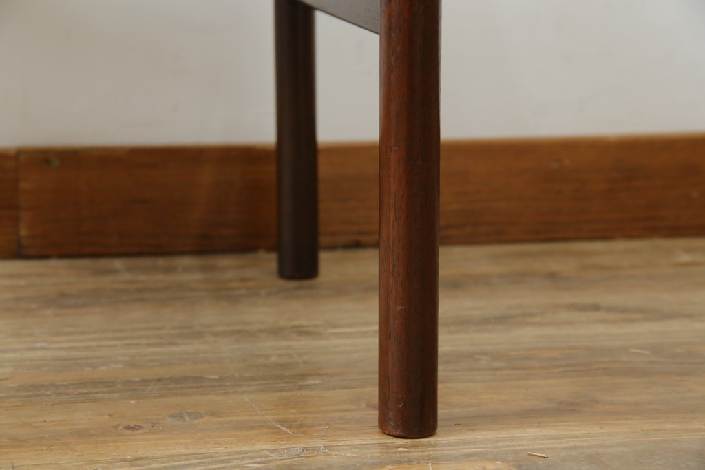 和製ヴィンテージ　希少な廃番品!!　CONDE HOUSE(カンディハウス)　ゴルファーシリーズ　北欧風のおしゃれなデザインが素敵なアームチェア　(R-080063)