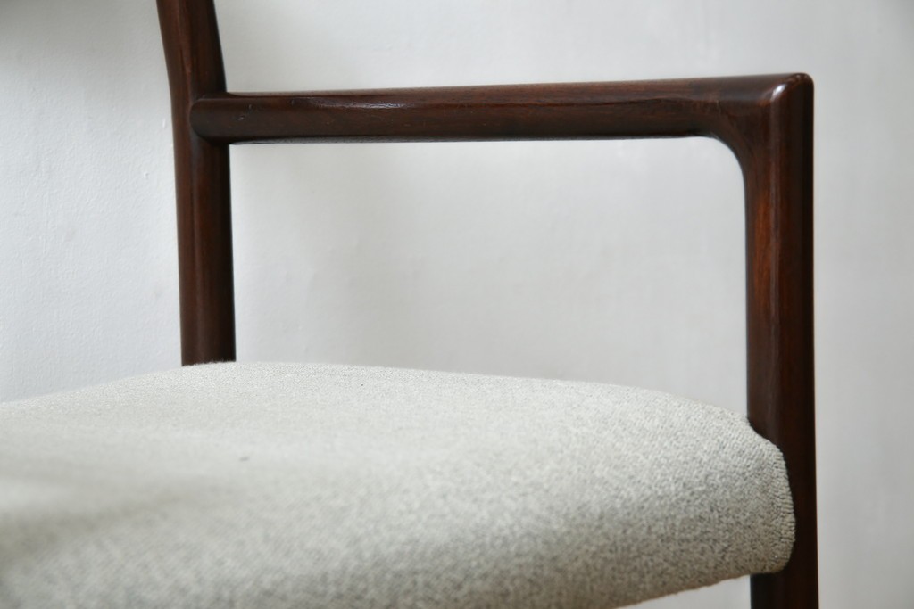 和製ヴィンテージ　希少な廃番品!!　CONDE HOUSE(カンディハウス)　ゴルファーシリーズ　北欧風のおしゃれなデザインが素敵なアームチェア　(R-080063)