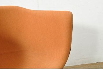 中古　デンマーク　FRITZ HANSEN(フリッツ・ハンセン)　CECILIE MANZ(セシリエ・マンツ)　minuscule(ミナスキュール)　洗練されたデザインが空間のアクセントになるラウンジチェア(アームチェア、ダイニングチェア、椅子、イス)(R-080064)