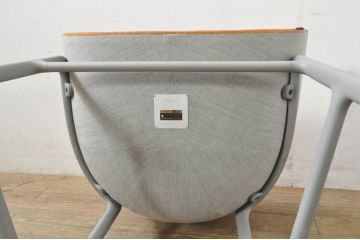 中古　デンマーク　FRITZ HANSEN(フリッツ・ハンセン)　CECILIE MANZ(セシリエ・マンツ)　minuscule(ミナスキュール)　洗練されたデザインが空間のアクセントになるラウンジチェア(アームチェア、ダイニングチェア、椅子、イス)(R-080064)