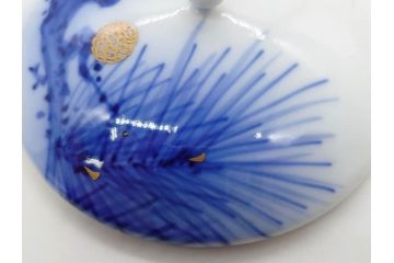 戦前　オールド香蘭社　有田焼　染付　色絵　金彩　松　花　上品な雰囲気の蓋付き湯呑み7客セット(菊、松葉、松の実、湯のみ、煎茶、和食器、裏印)(R-080074)