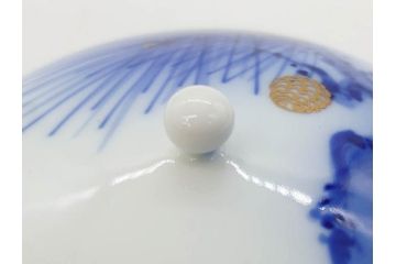 戦前　オールド香蘭社　有田焼　染付　色絵　金彩　松　花　上品な雰囲気の蓋付き湯呑み7客セット(菊、松葉、松の実、湯のみ、煎茶、和食器、裏印)(R-080074)