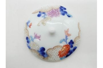 戦前　オールド香蘭社　有田焼　染付　色絵　金彩　松　花　上品な雰囲気の蓋付き湯呑み7客セット(菊、松葉、松の実、湯のみ、煎茶、和食器、裏印)(R-080074)