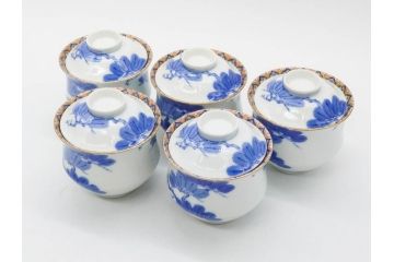 戦前　オールド香蘭社　有田焼　染付　金彩　松　縁周りの繊細な絵付けが目を引く蓋付き碗5客セット(蓋物、湯呑み、湯のみ、煎茶、和食器)(R-080076)